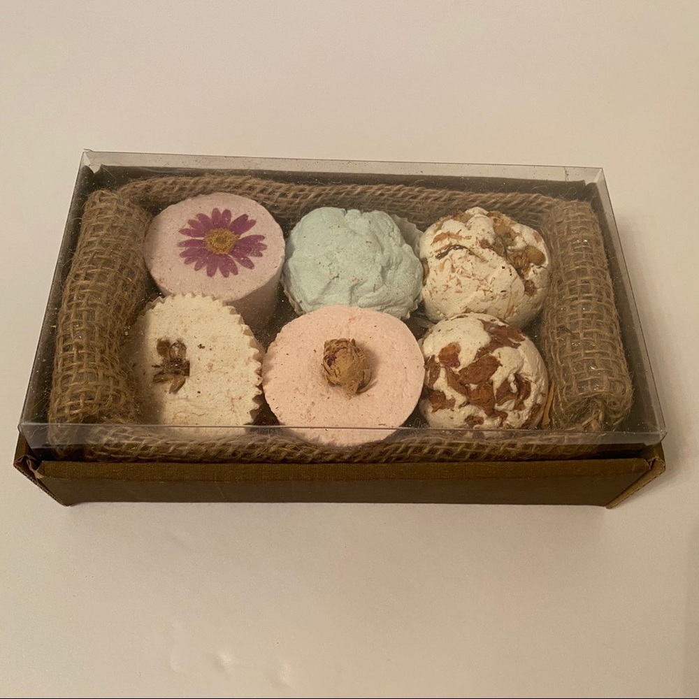BOMB COSMETICS HANDMADE BATH BRULEES FIZZ SOFT SOAK 6 PACK NEW